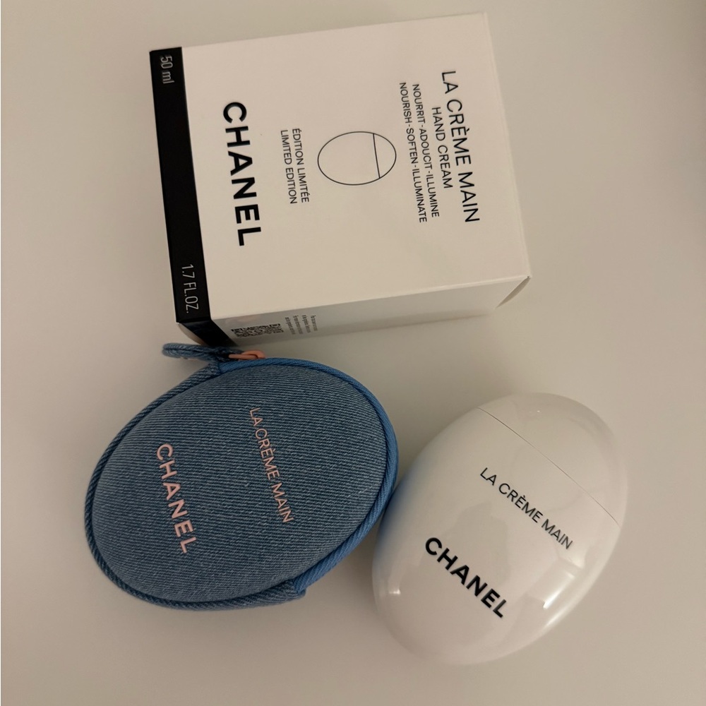CHANEL La Crème Main in denim case